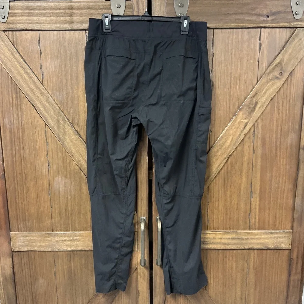 Lululemon Athleisure Straight Leg Cargo Utility Pant Black Striped Size XL